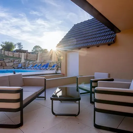 Logis Restaurant Keimberg Szálloda